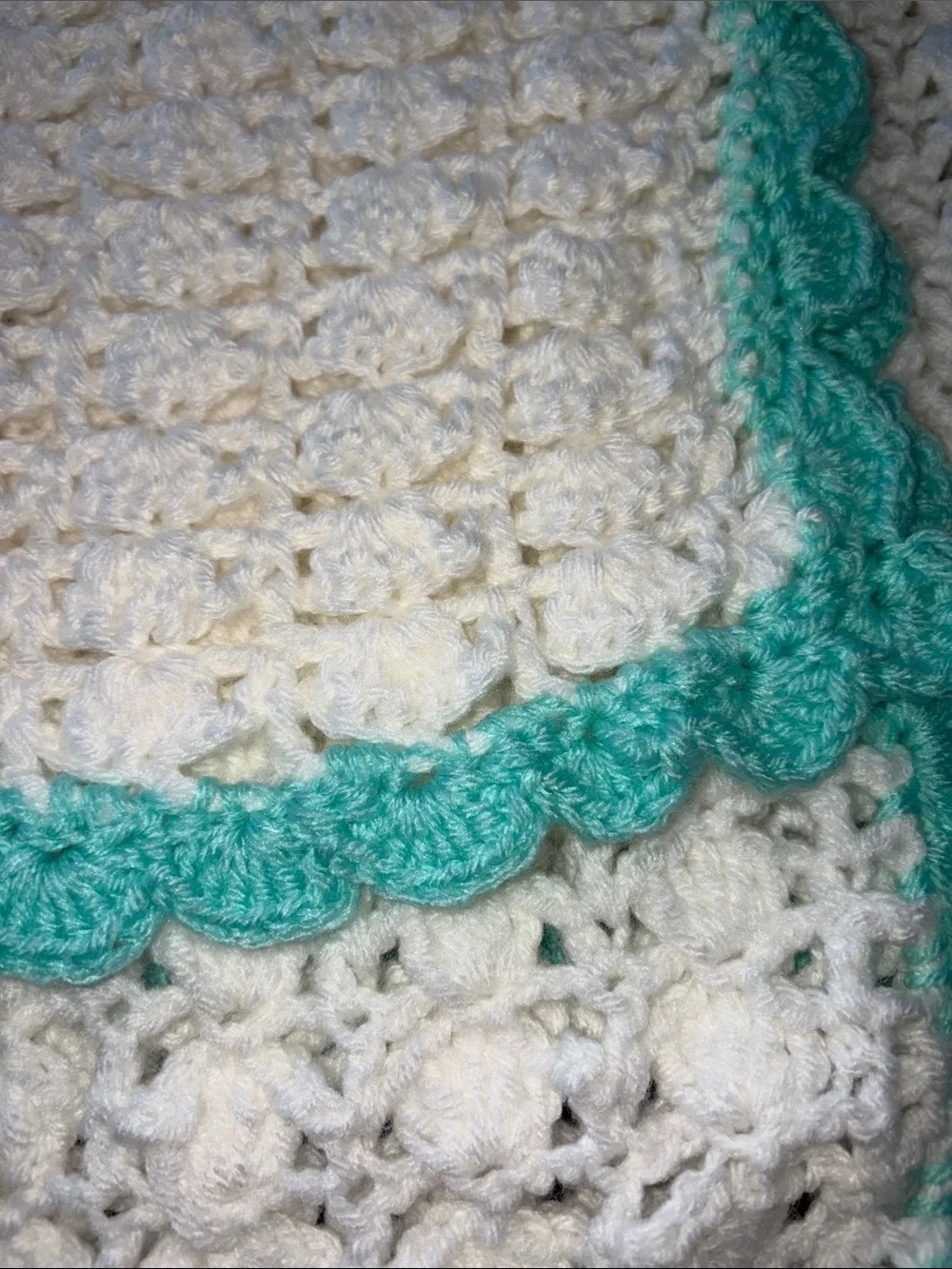 Hand Made Crochet Baby Afghan Mint Green Scalloped edge